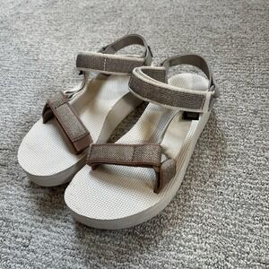 Teva White Swan Metallic Multi Size 6 Gold Midform Universal Karina Sandal